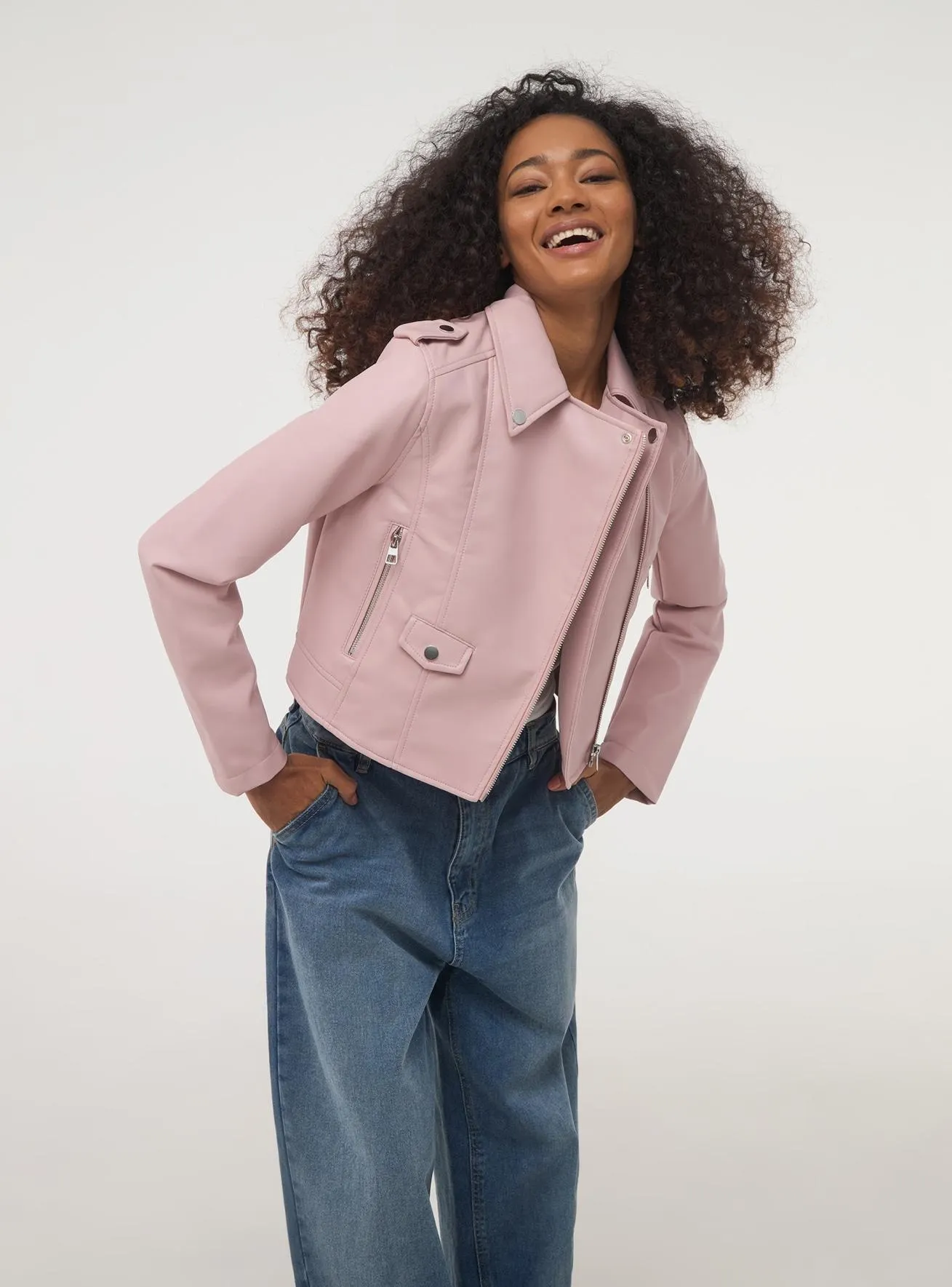 Chiodo crop effetto pelle Rosa cipria