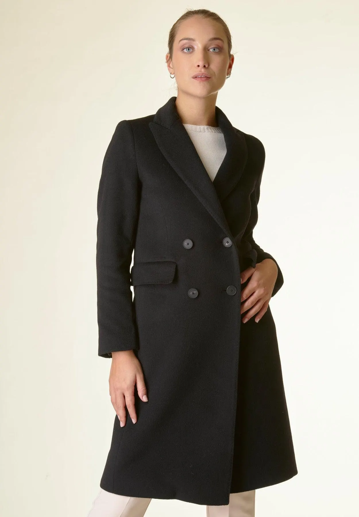 Cappotto nero doppiopetto lana-cashmere