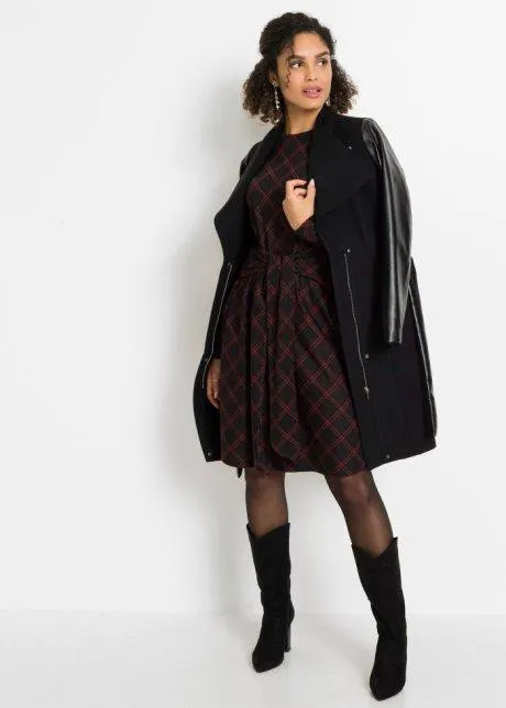 Abito di jersey con cintura