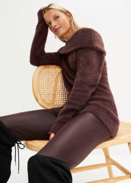 Maglione con spalle scoperte