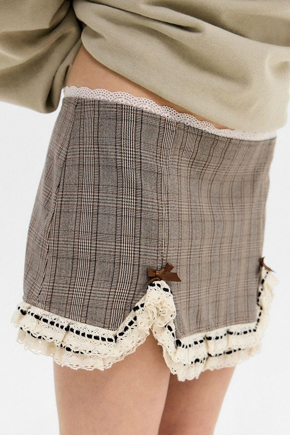 UO Kitty Kitsch Gonna Mini con Balze