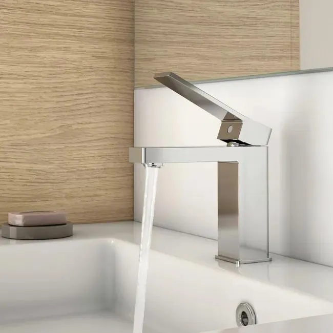 Rubinetto per lavabo a canna media Studio cromato lucido SENSEA H 16 cm