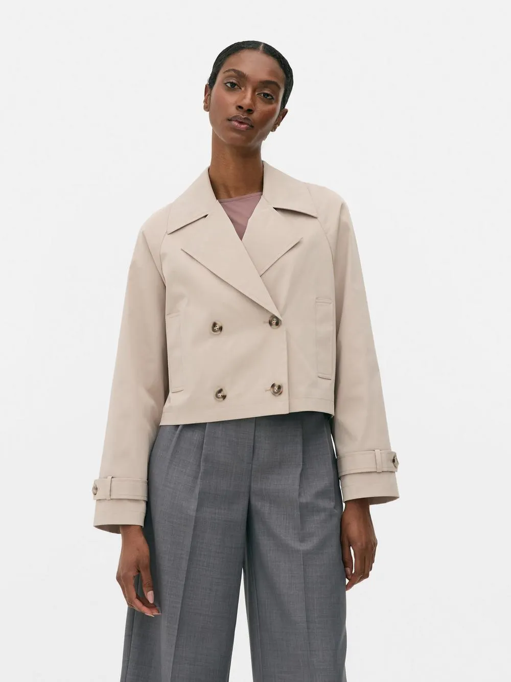 Giacca impermeabile corta squadrata