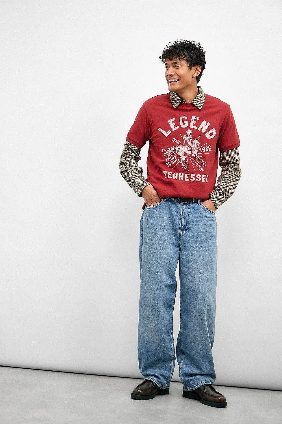 BDG Mid Wash Jack Jeans