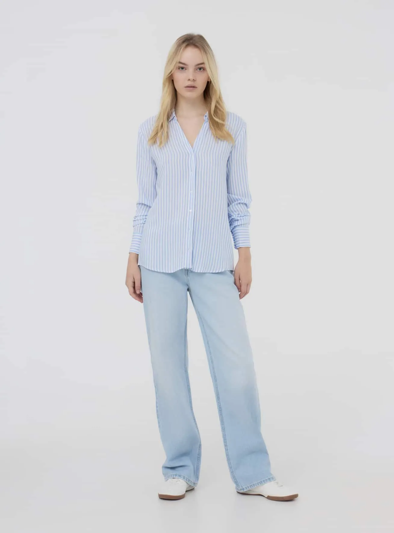 Camicia ampia a righe Var celeste