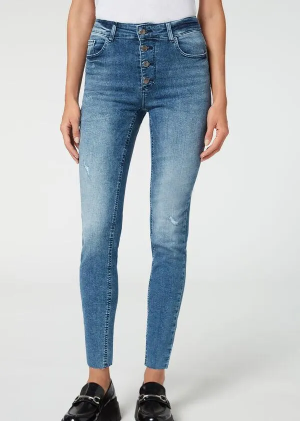 Jeans Super Skinny con Bottoni
