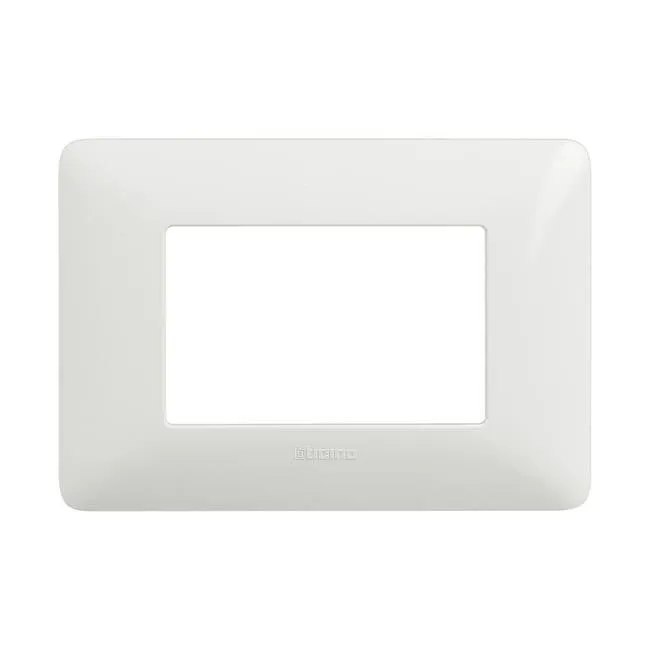 Placca 3 moduli serie Matix BTICINO bianco