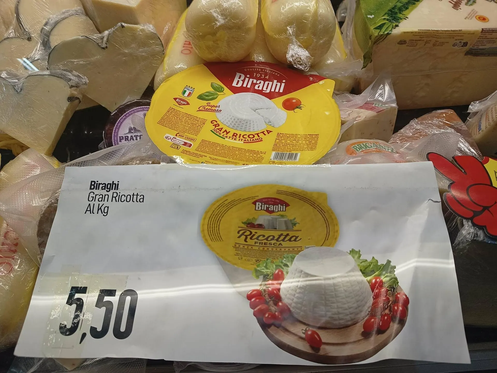 Volantino Hello Supermercati - 1