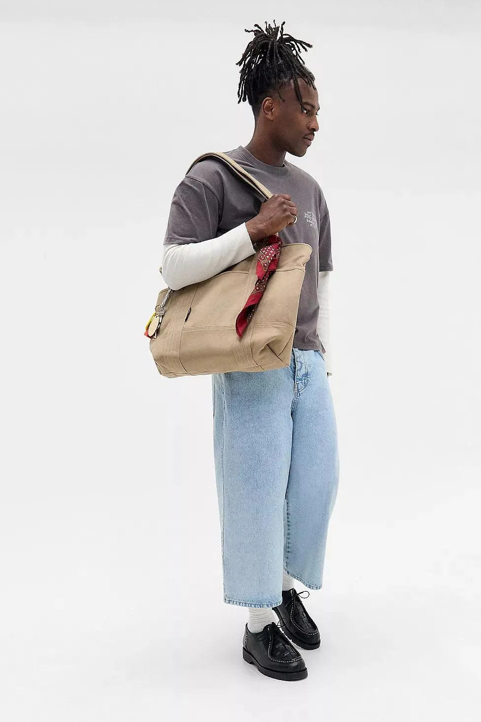 BDG Maxwell Bleach Jorts