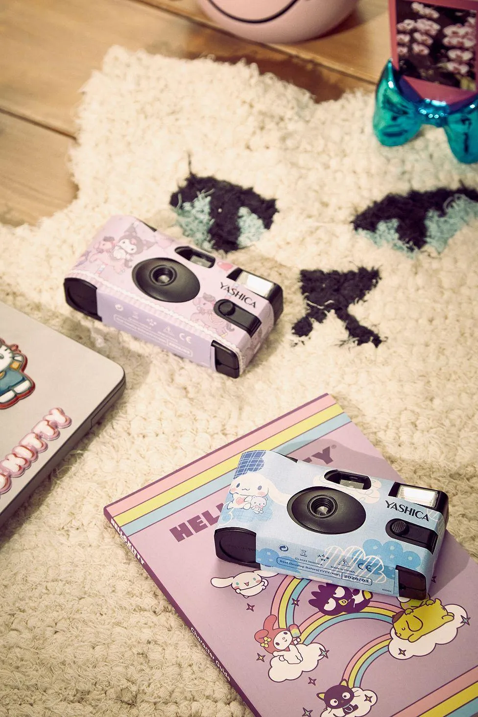 Fotocamera monouso YASHICA x Sanrio Kuromi