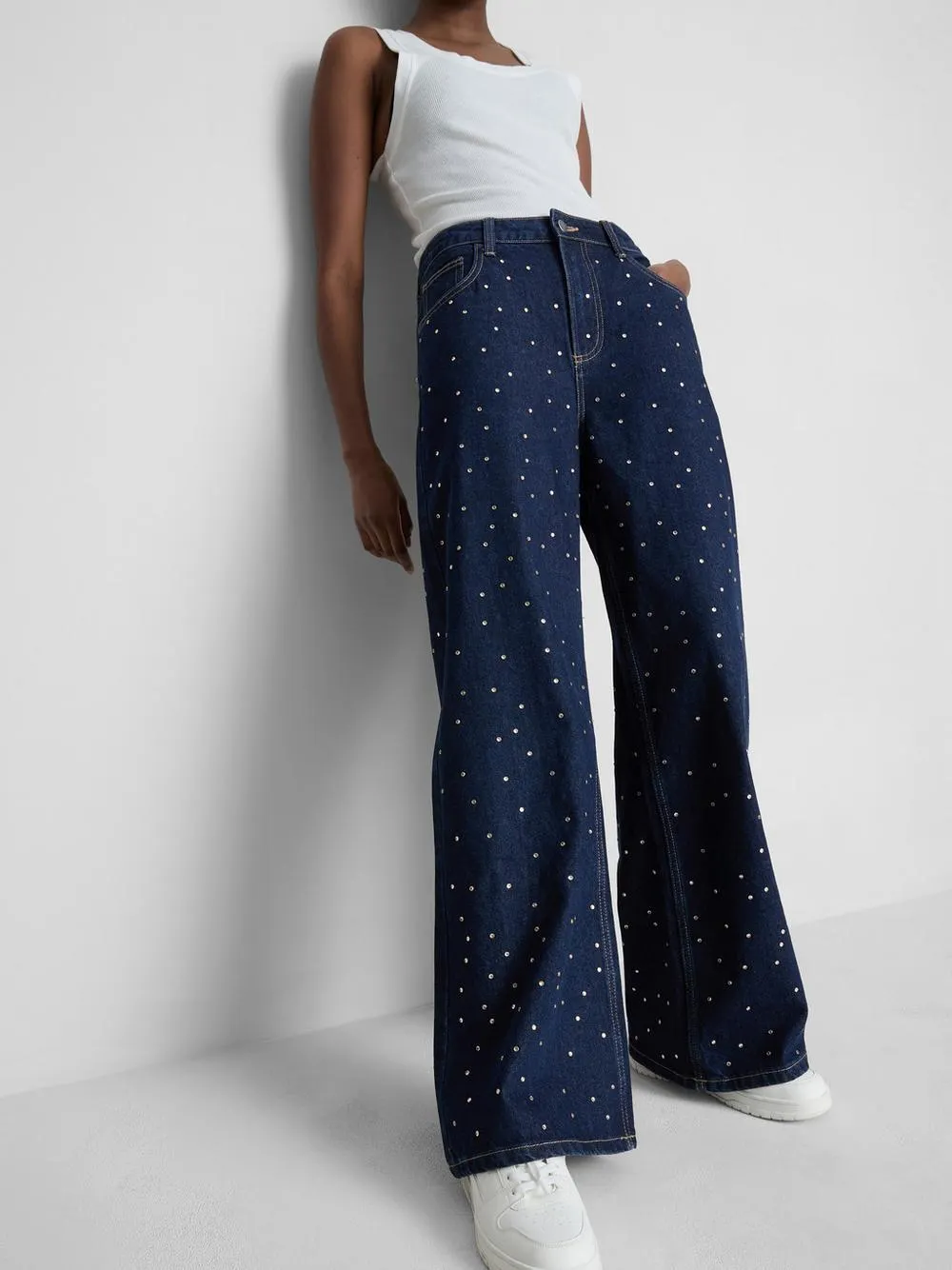 Jeans decorati a gamba dritta