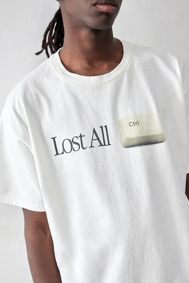 UO Maglietta bianca Lost All CTRL