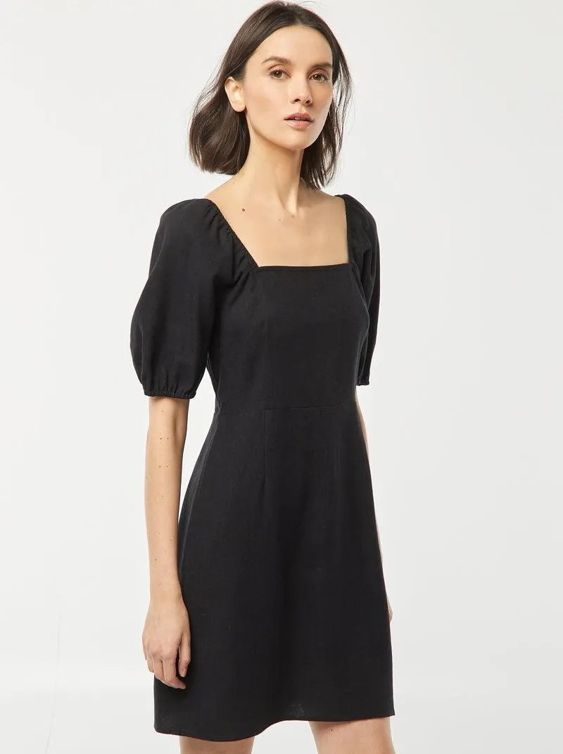 Vestito corto svasato con allacciatura con fiocco dietro - nero