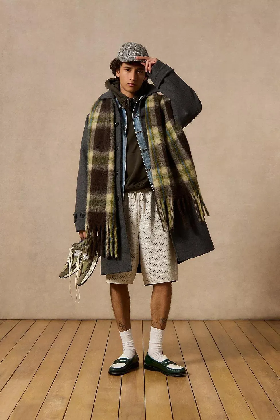 Felpa con cappuccio corta Loom marrone