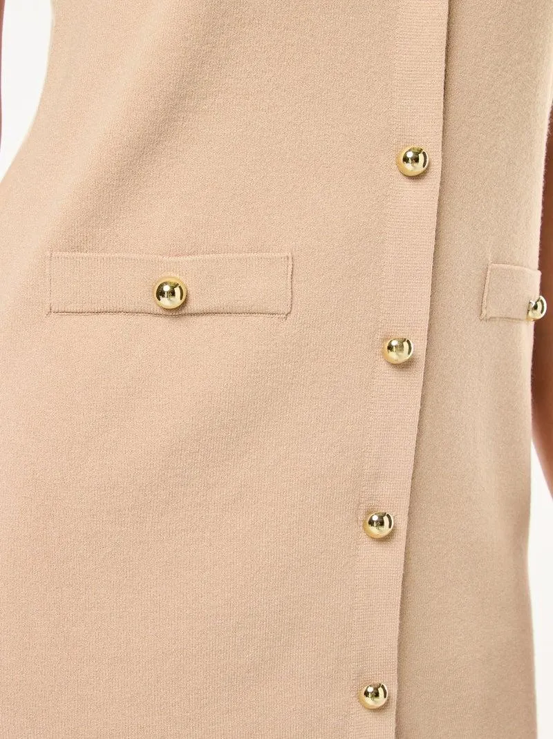 Abito corto in maglia pesante abbottonato - Beige