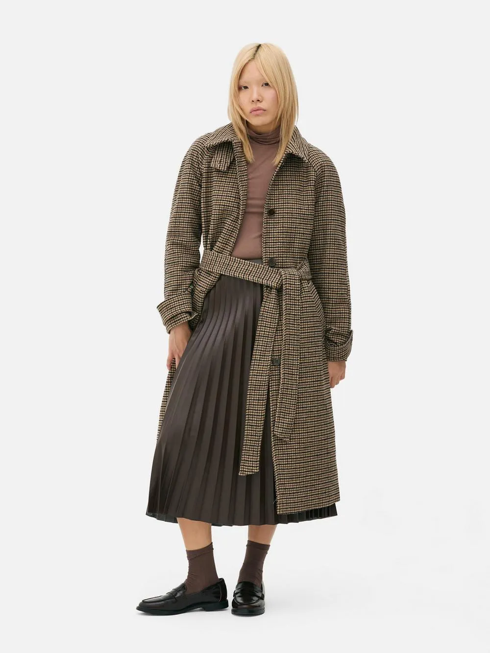 Cappotto a quadri pied-de-poule con collo a imbuto