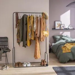 STUDIO STENDER CON RUOTE IN METALLO NERO SPACEO 100X40X160 CM