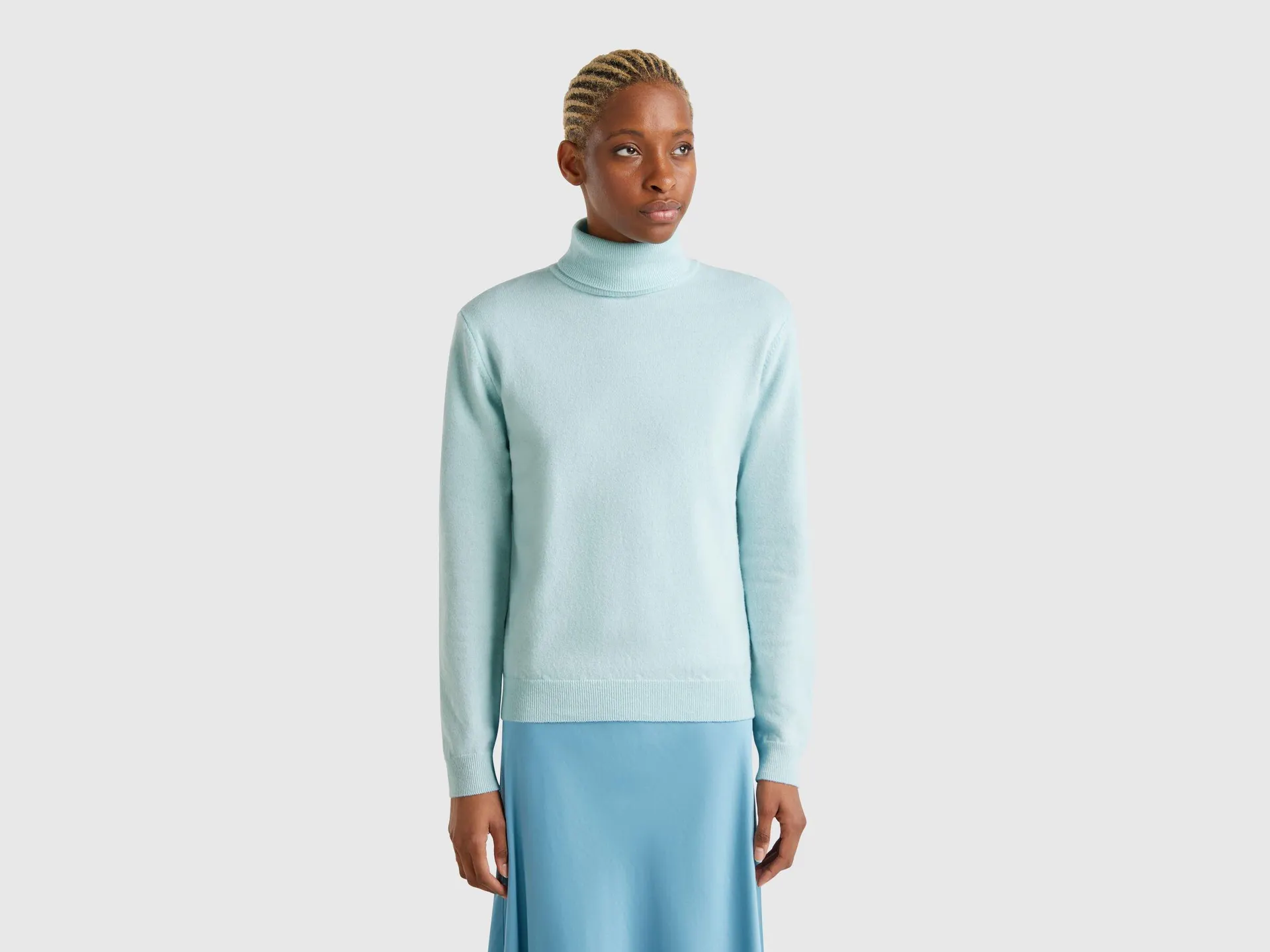 Maglione dolcevita turchese in pura lana Merino