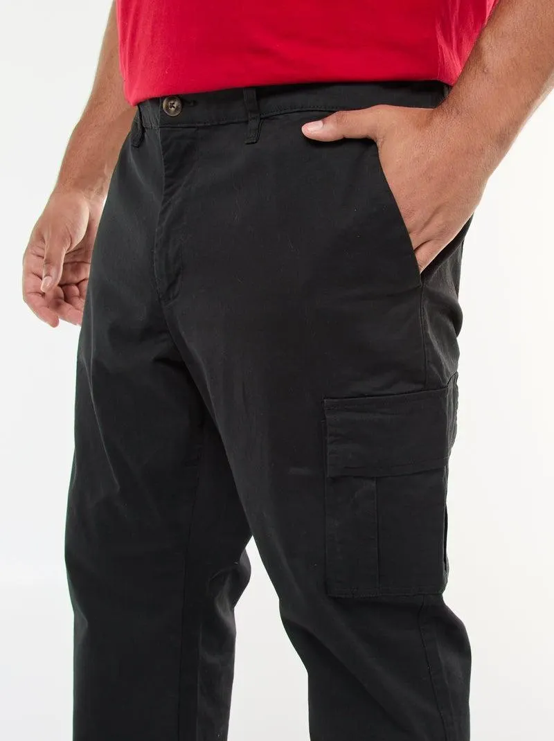 Pantaloni multitasche tinta unita con passanti per cintura - Nero