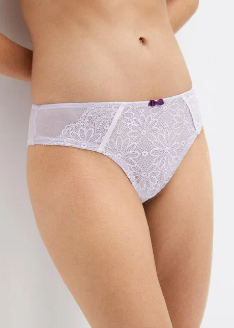 Brasiliana con dettagli in pizzo