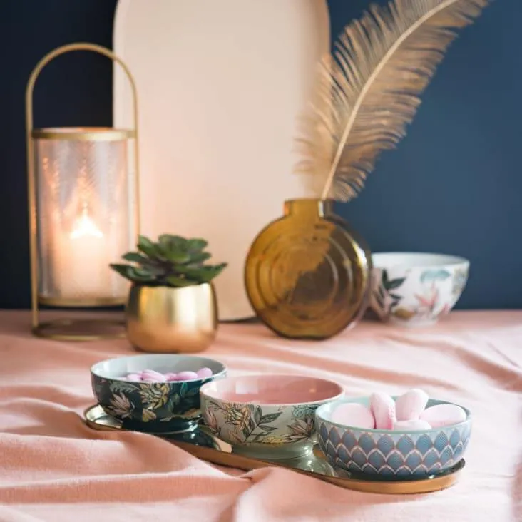 Vassoio da aperitivo in metallo con 3 coppette in maiolica