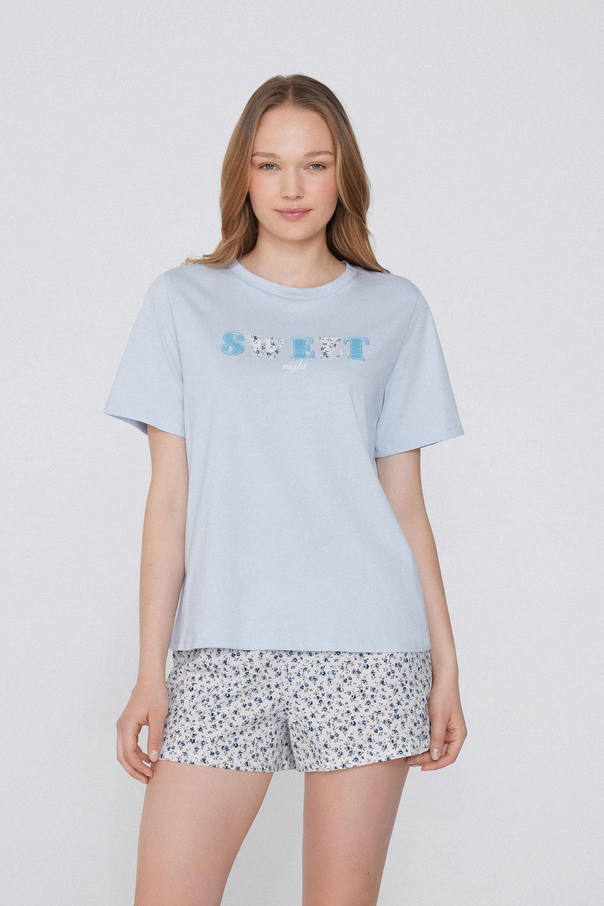 Pigiama Corto in Cotone con Patch