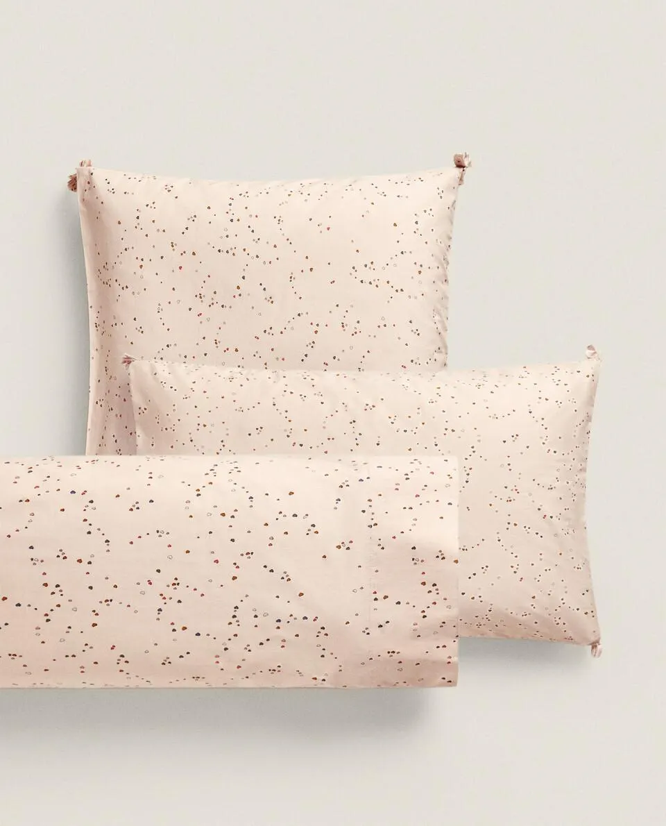 FUNDA ALMOHADA INFANTIL CORAZONES MULTICOLOR