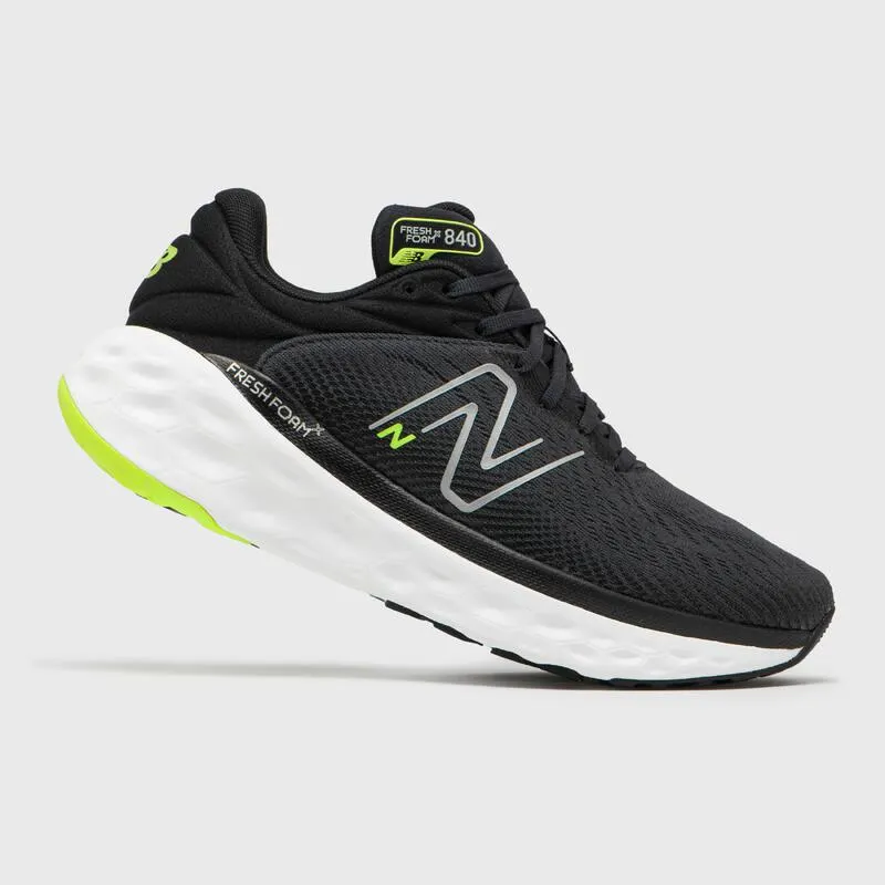 Scarpe running uomo New Balance 840 nero-giallo
