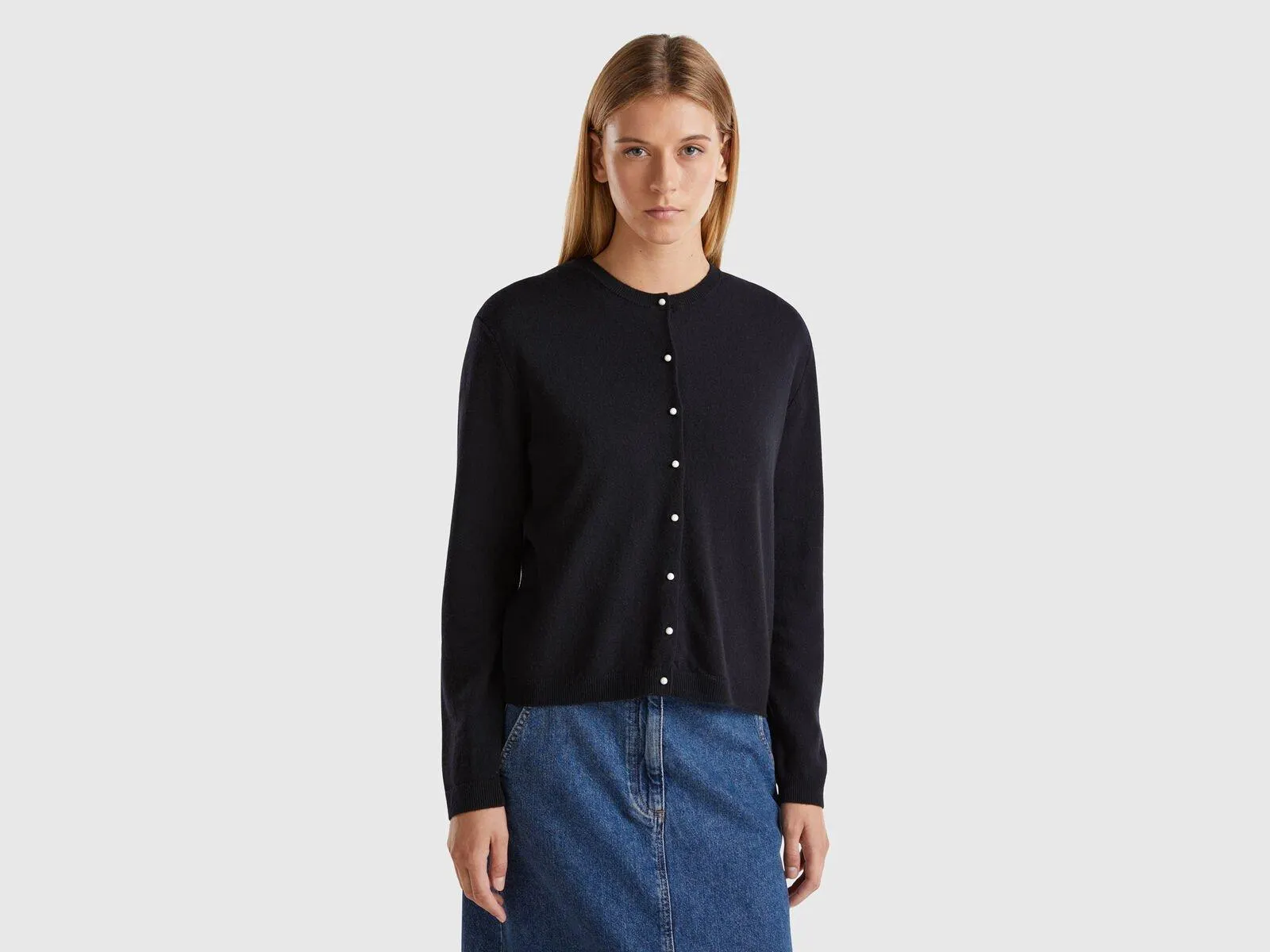Cardigan nero in pura lana Merino