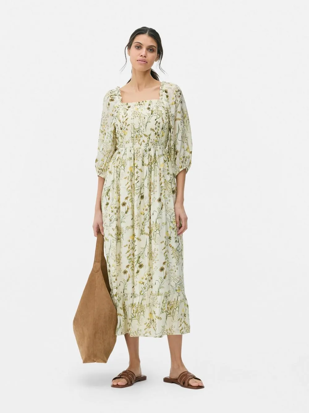 Gesmoktes Maxikleid mit Blumenmuster
