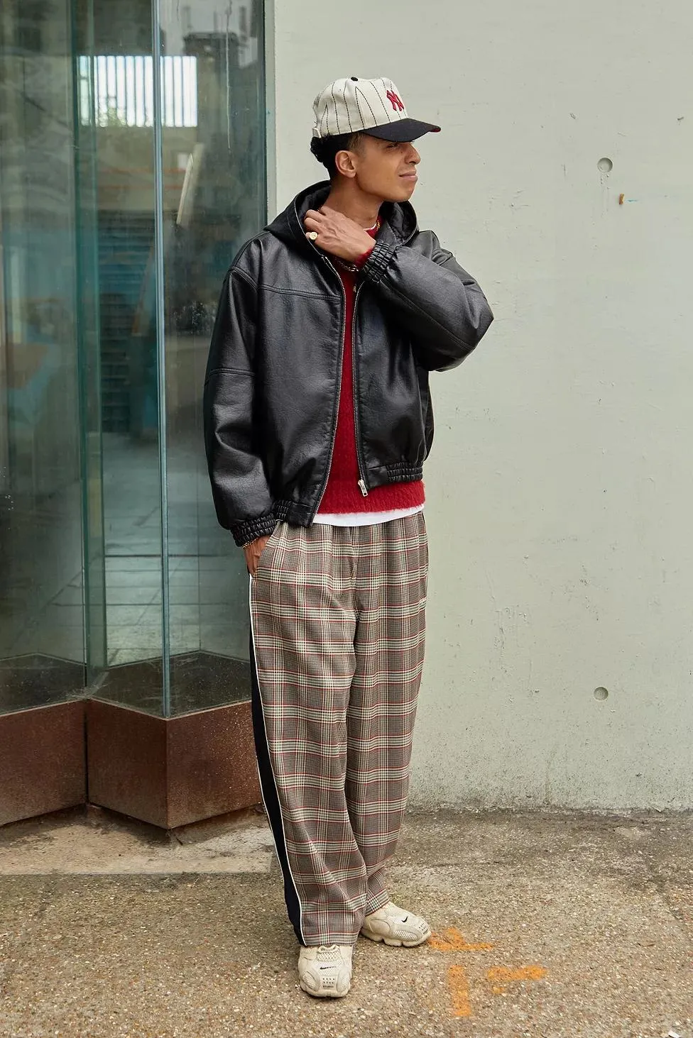 BDG Nero Silvio Felpa con Cappuccio da Skate in Ecopelle