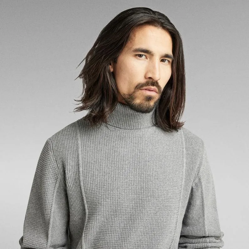 Knitted Turtleneck Sweater Structure