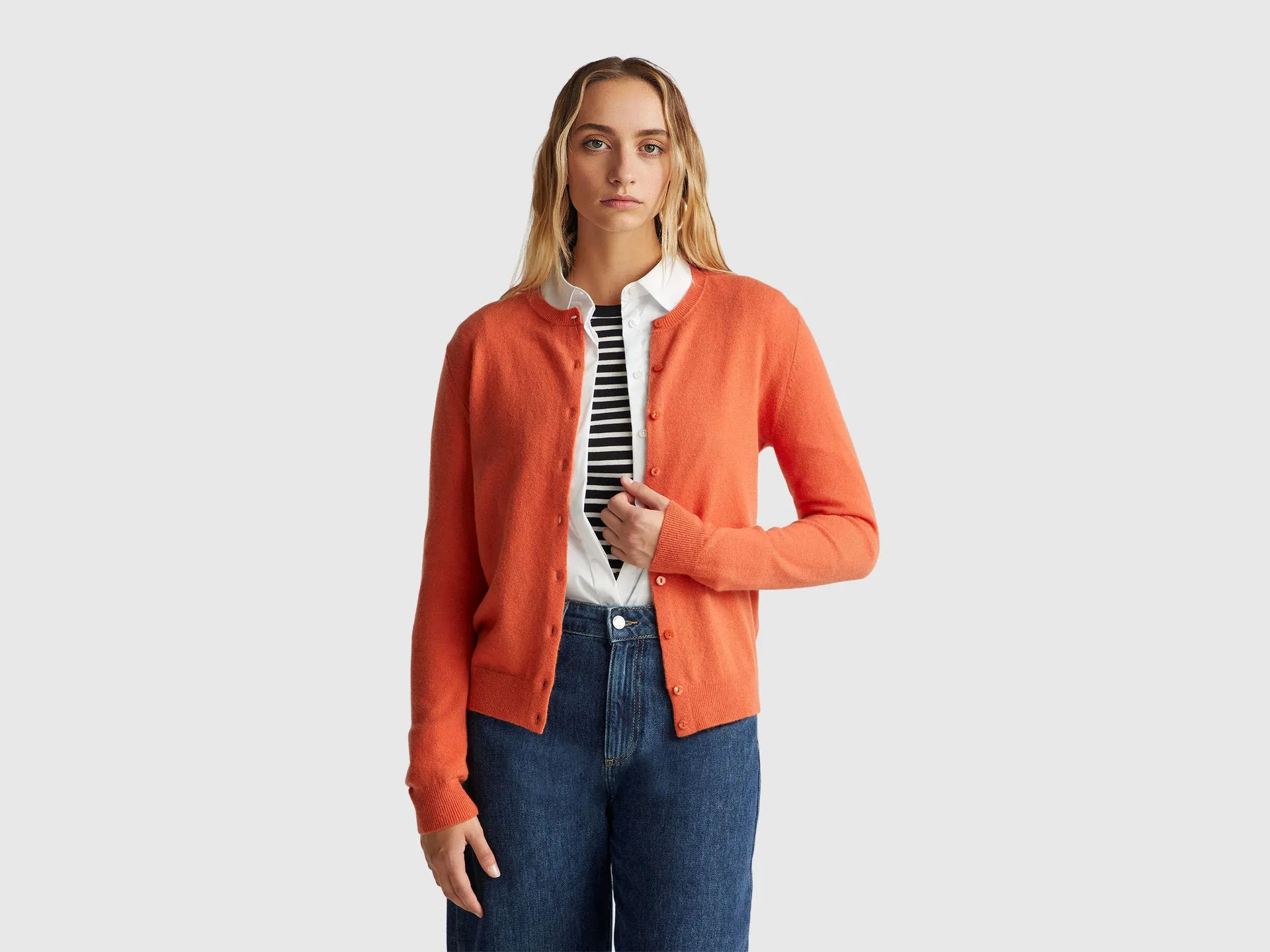 Cardigan girocollo arancione in pura lana Merino