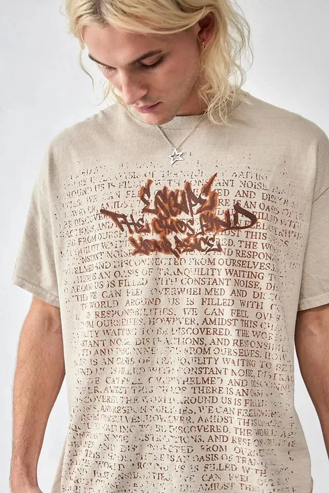 UO Ecru Escape The Chaos Maglietta