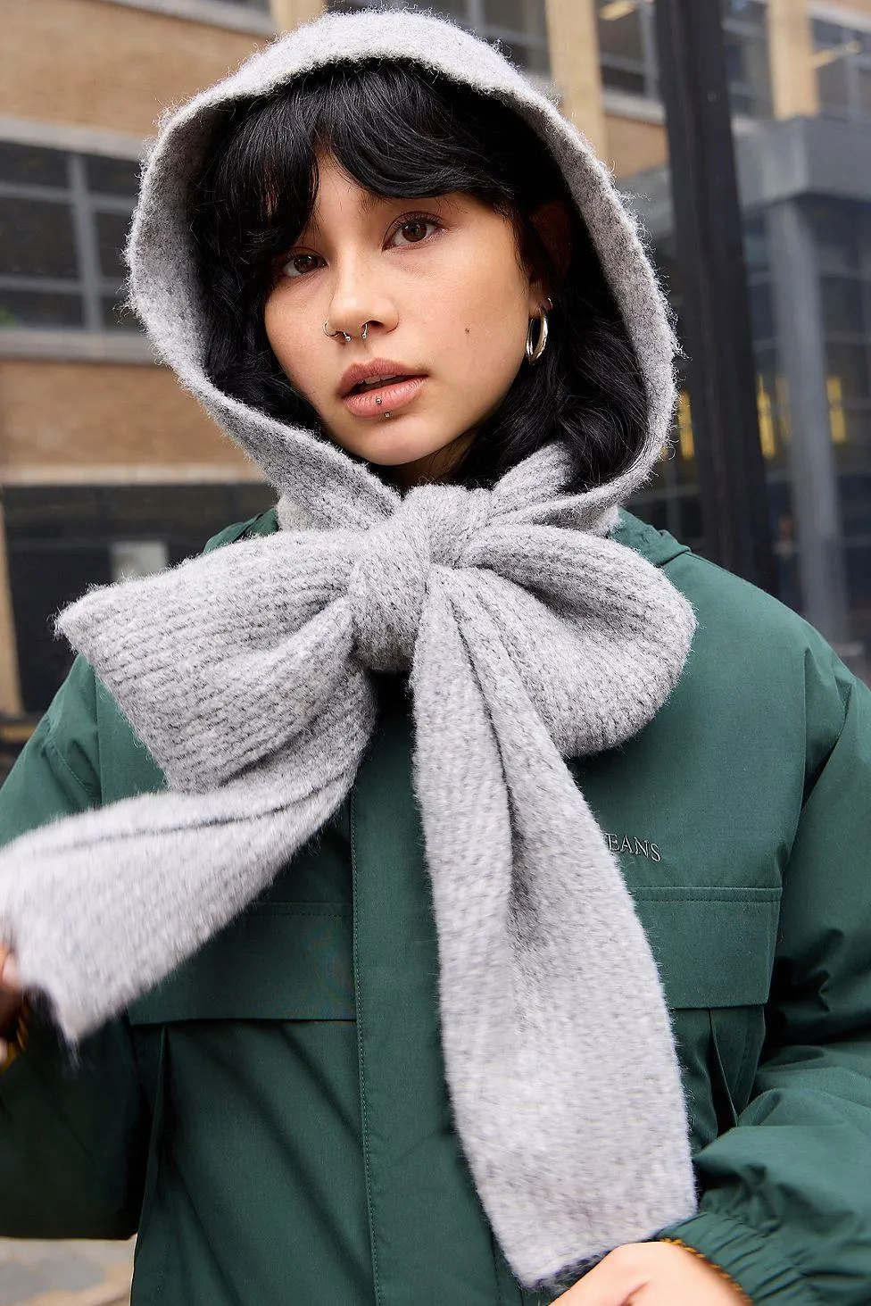 Sciarpa con cappuccio UO Georgia