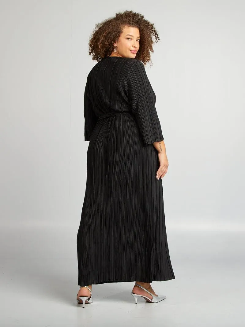 Vestito lungo in maglia plissettata 'Vero Moda Curve' - NERO