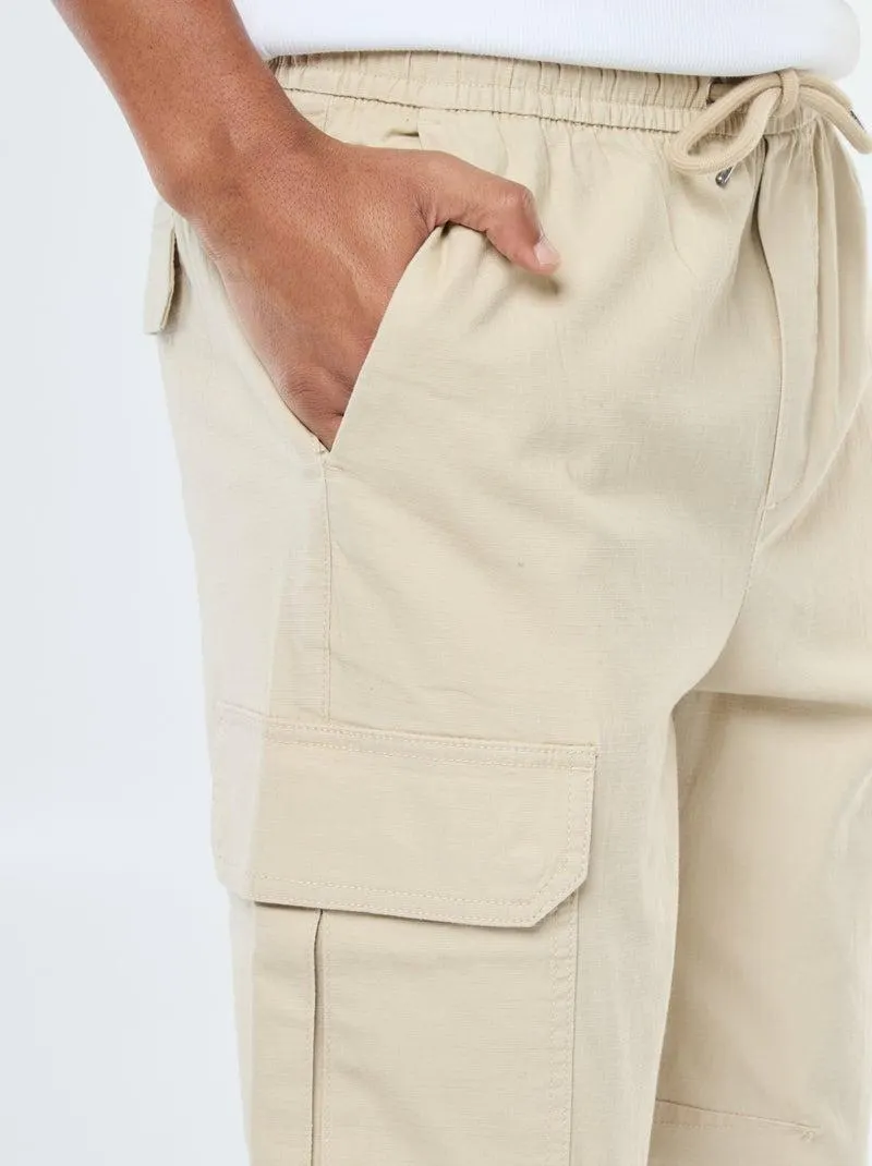 Pantaloni tinta unita multitasche con vita elasticizzata - Beige