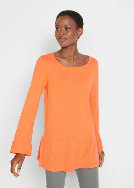 Maglione lungo in maglia fine con spacchi laterali