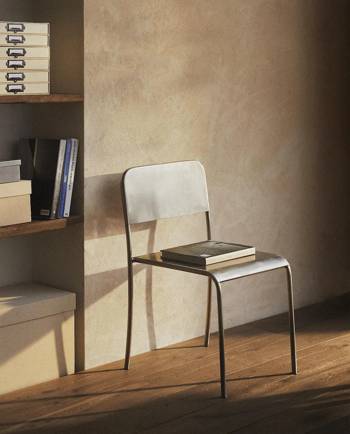 SEDIA CON SCHIENALE IN ACCIAIO