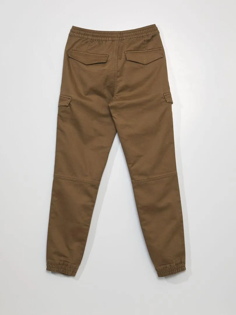 Pantaloni chino con tasche laterali - MARRONE