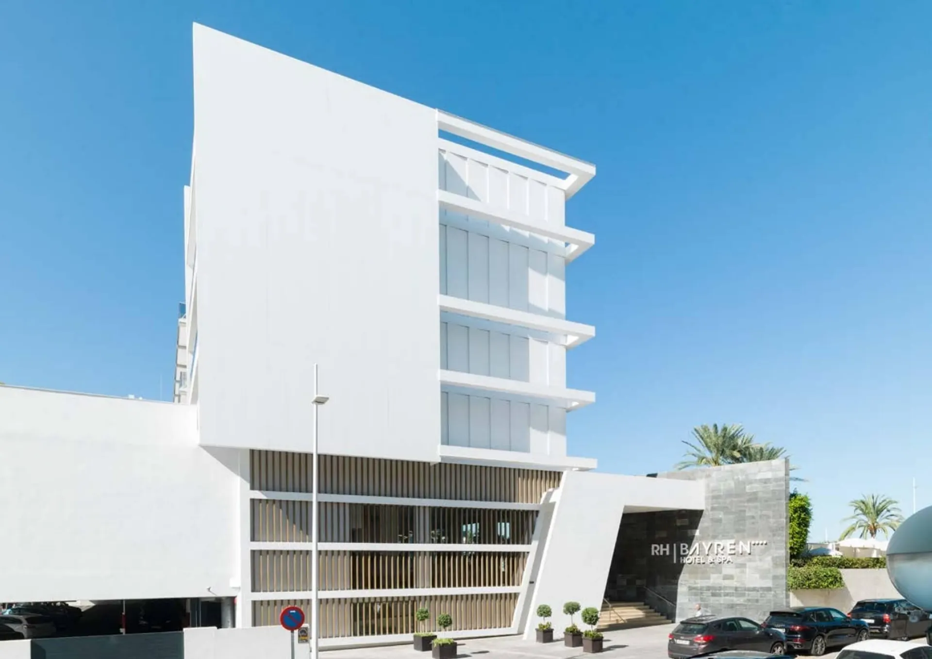 Volantino Porcelanosa da 9 aprile a 28 dicembre di 2024 - Pagina del volantino 46