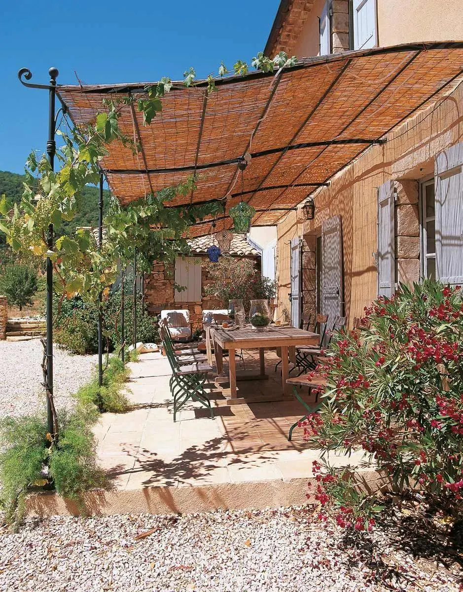 Estensione pergola Solaire addossata curva