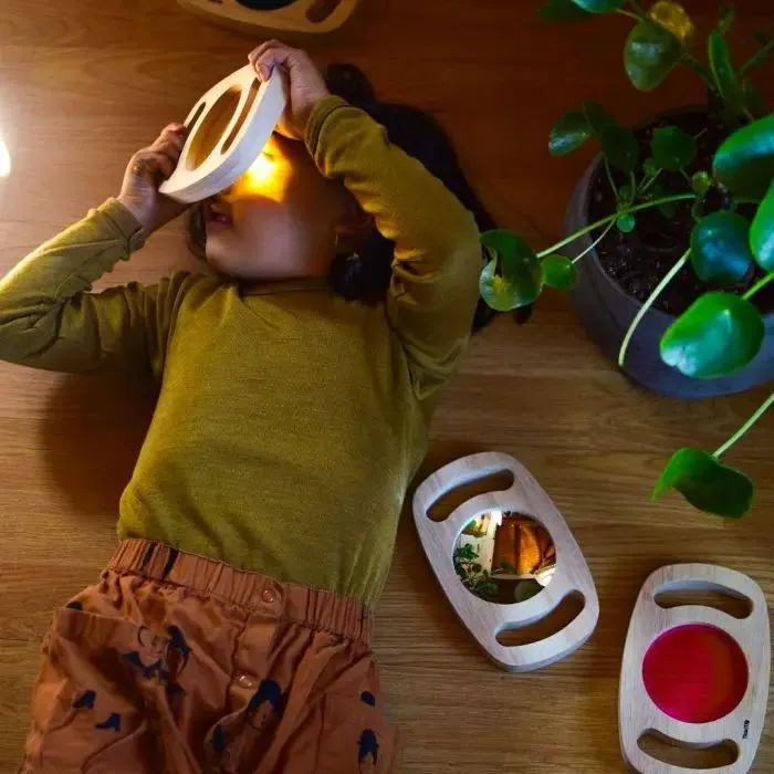 Guarda il mondo con altri occhi - 6 pannelli