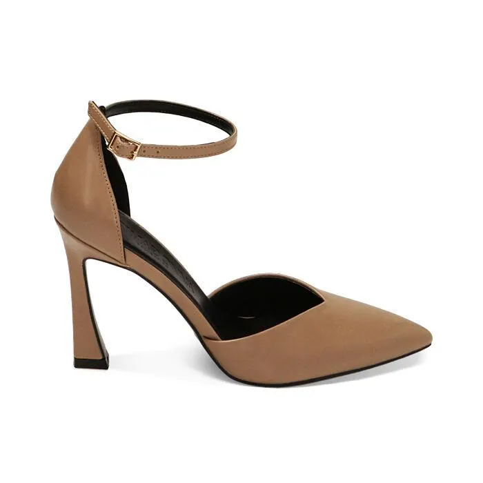 Décolleté cinturino beige, tacco 9,5 cm