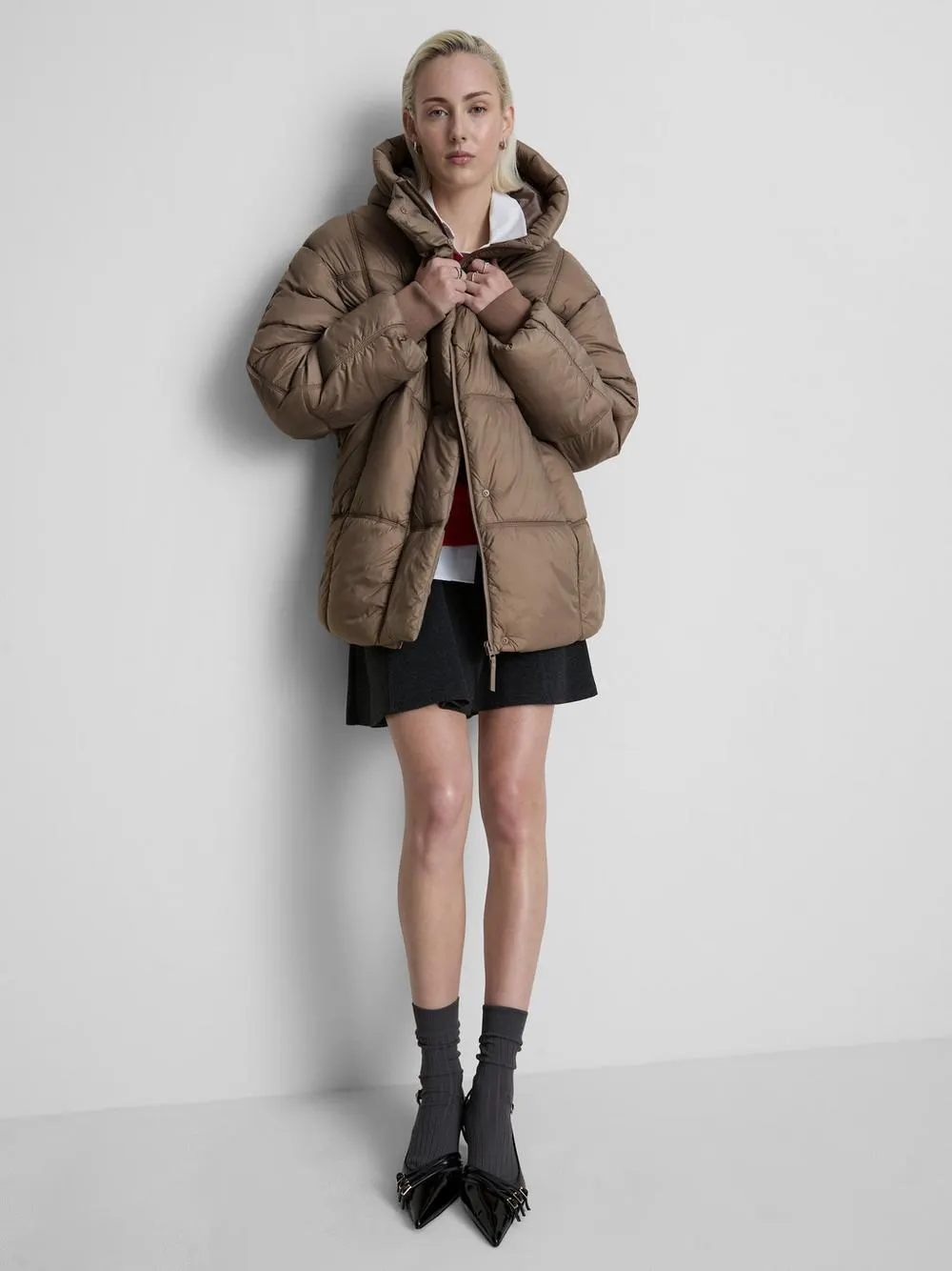 Giacca squadrata imbottita con cappuccio