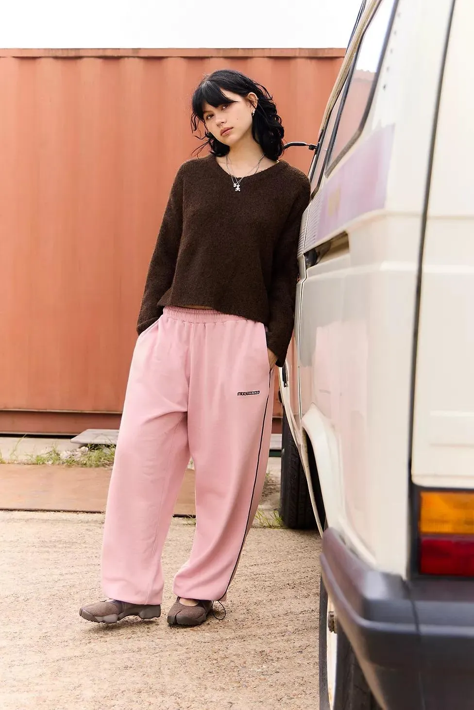 iets frans.. Maglione Champagne con Scollo a V Alto