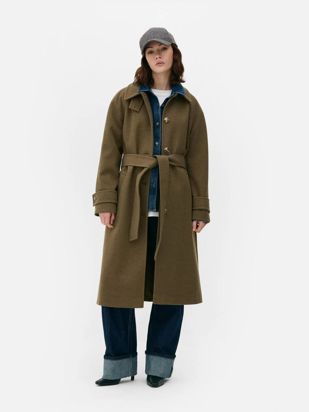 Cappotto con collo a imbuto