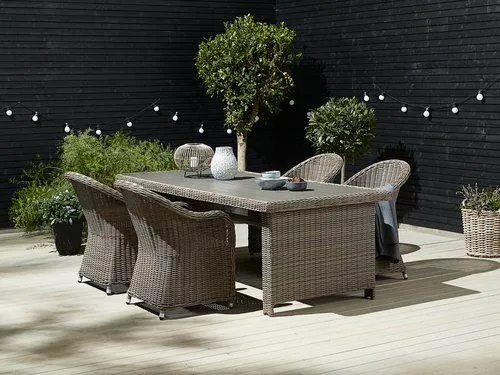 Tavolo GAMMELBY L225 cm + 4 Sedie GAMMELBY grigio