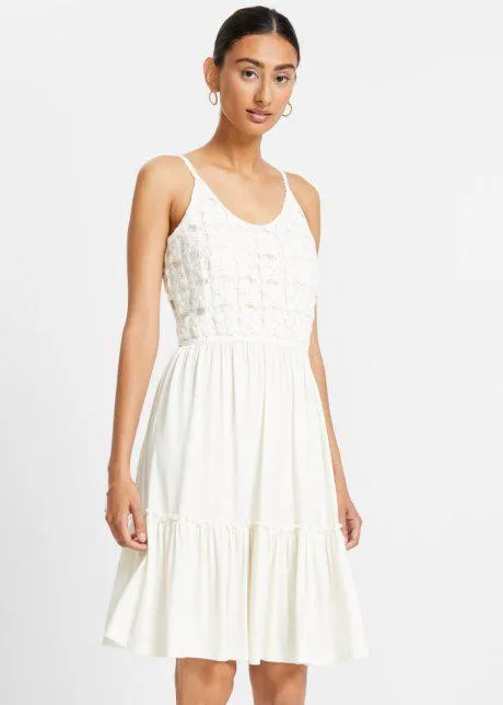 Abito con effetto uncinetto