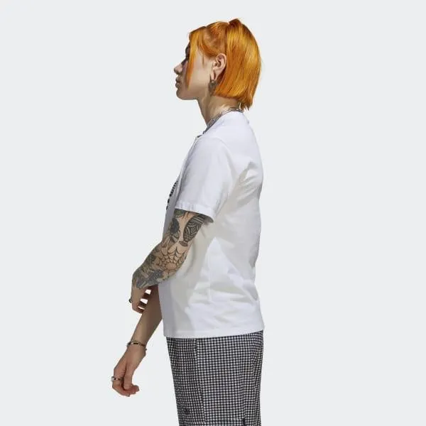 T-shirt with Trefoil Application